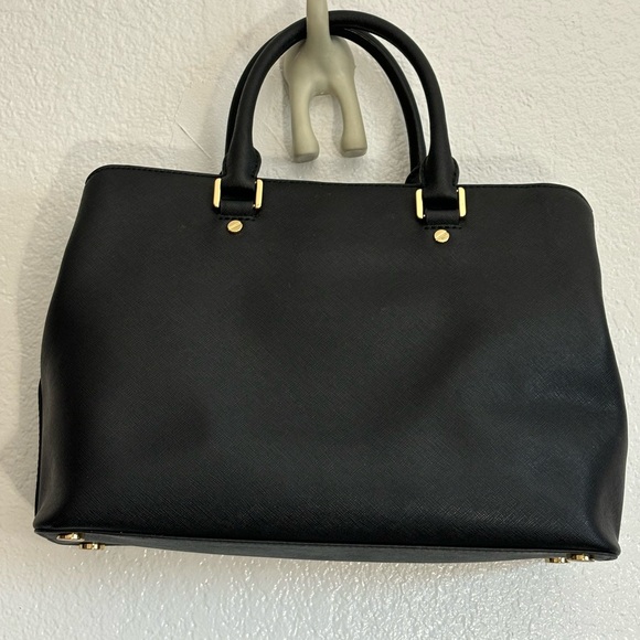 Authentic MICHAEL KORS Large Satchel- NO CROSSBODY STRAP - Picture 3 of 6